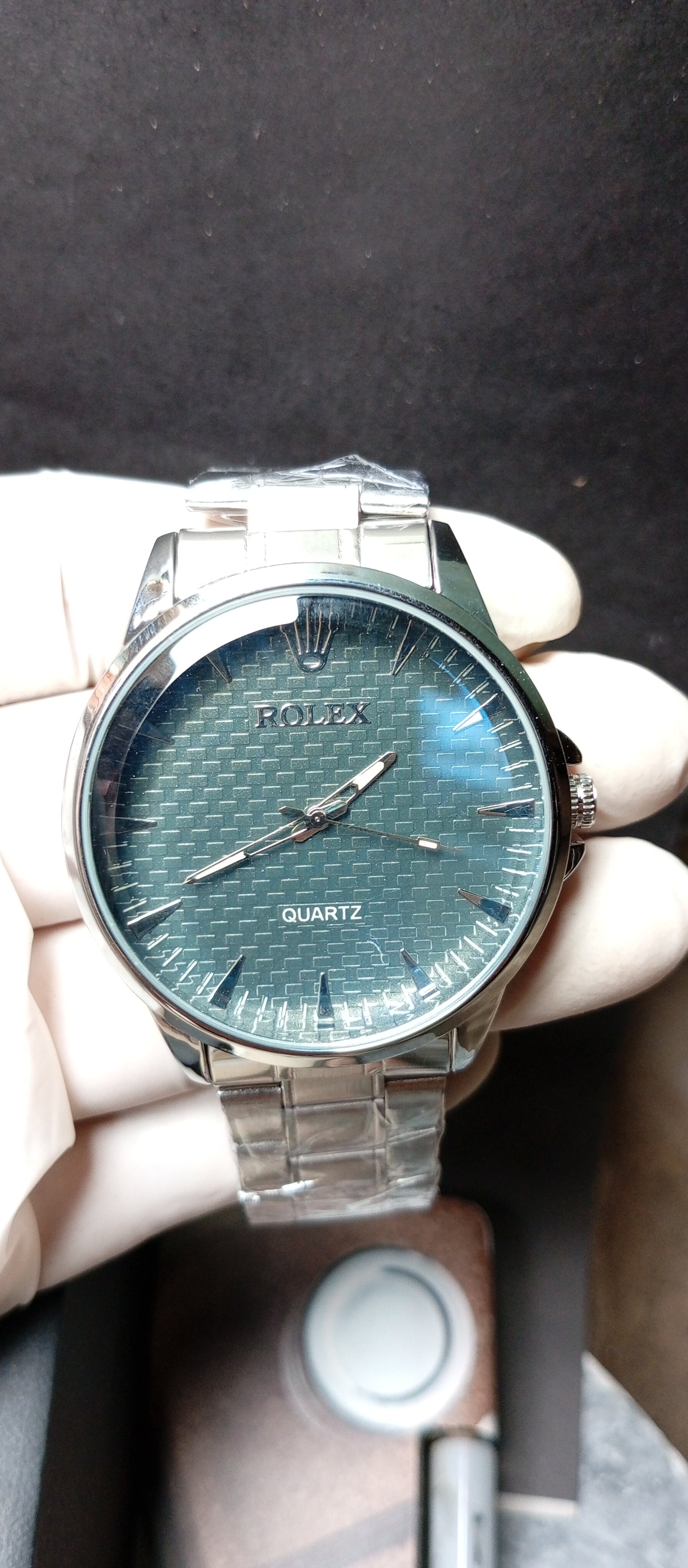 Rolex Inspired Silver Chain Watch – Blue Dial with Quartz Marking