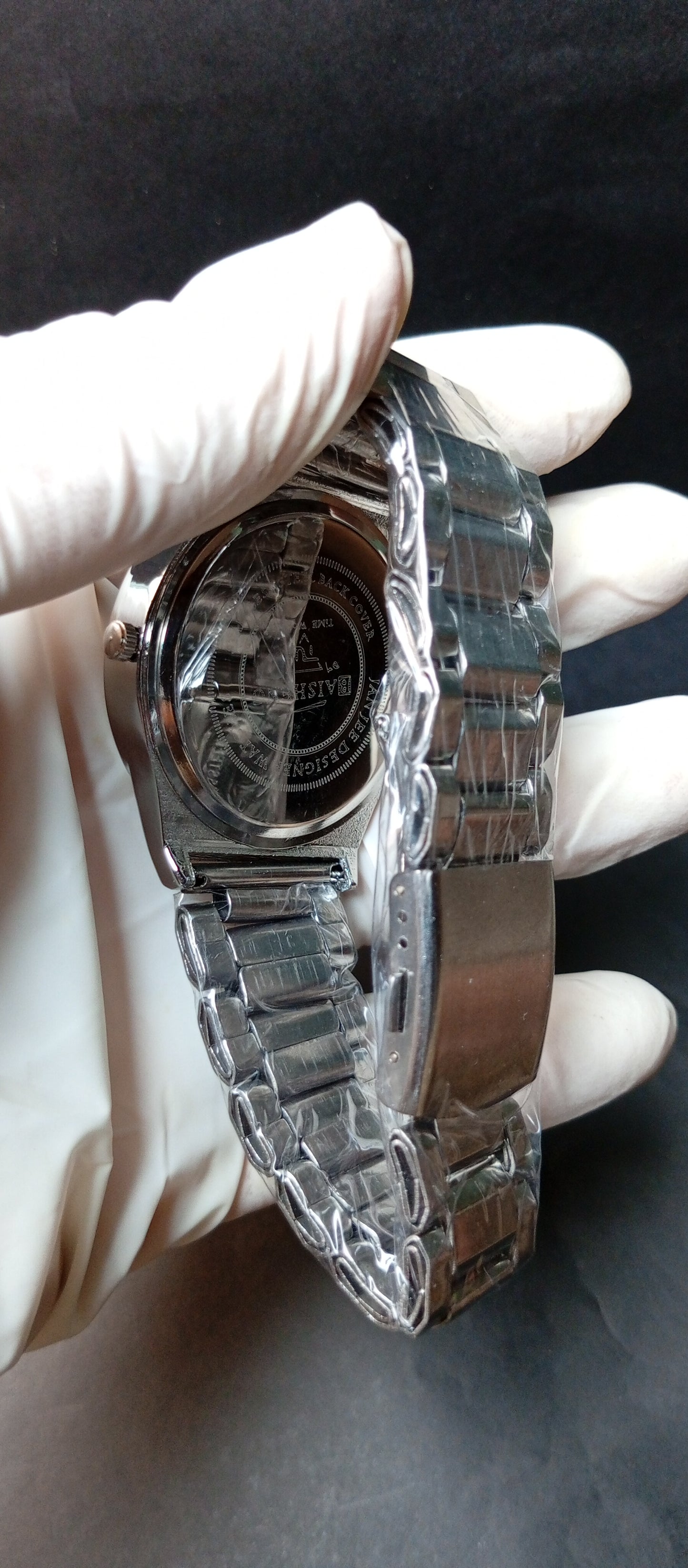 Baisheng Silver Chain Watch – Beige Dial with Logo & Decorative Sub-Dials